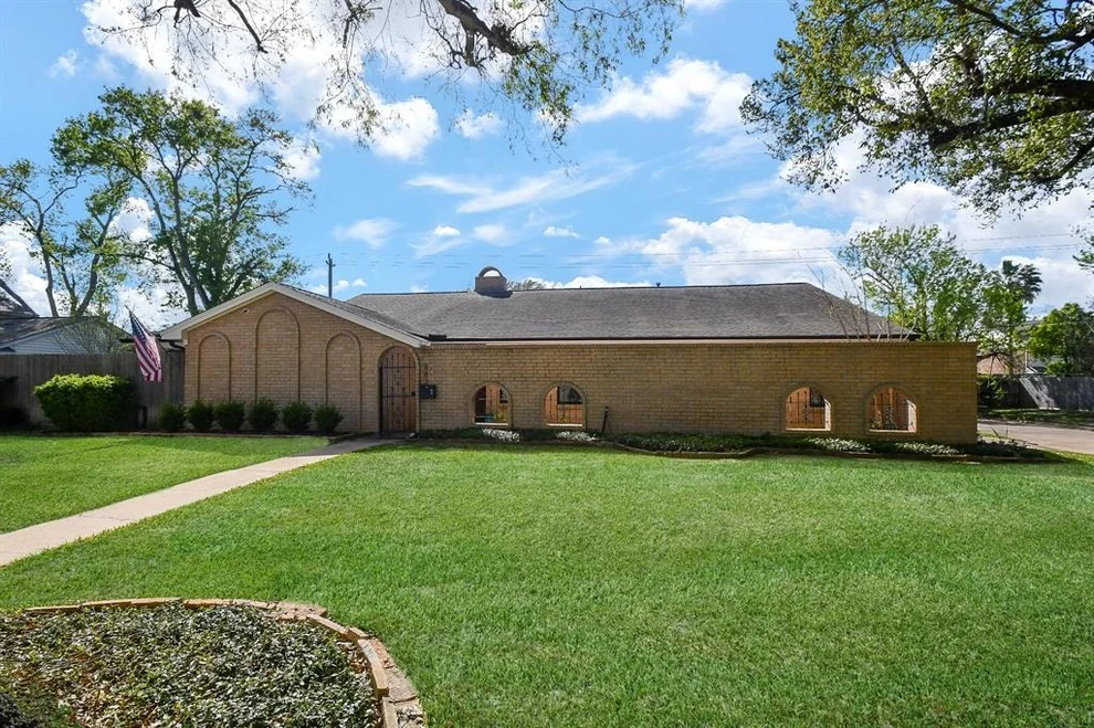 Unit for sale at 883 Carlingford Lane, Houston, TX 77079