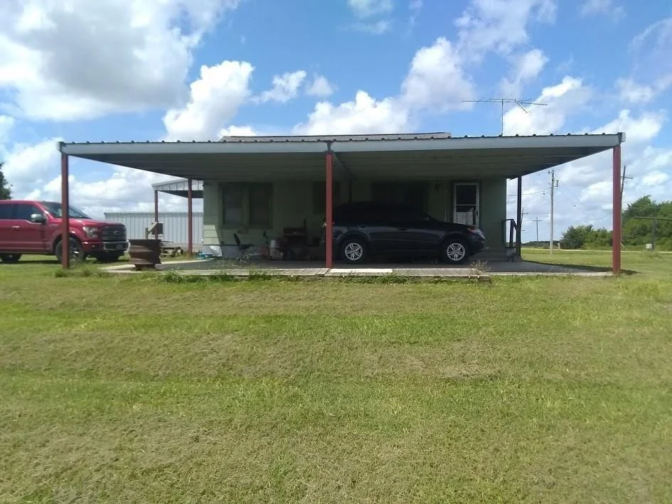 Unit for sale at 1146 County Road 444, El Campo, TX 77437