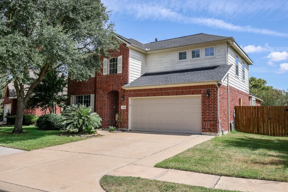 Unit for sale at 9626 Red Rugosa Drive, Houston, TX 77095