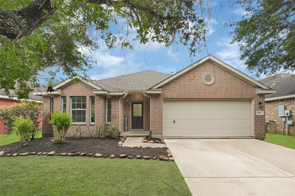 Unit for sale at 5505 Savannah Woods Lane, Rosharon, TX 77583