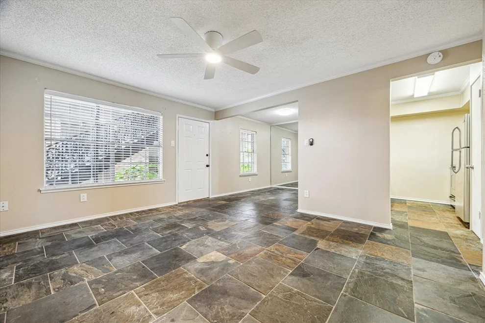 Unit for sale at 3131 Southwest Freeway, Houston, TX 77098