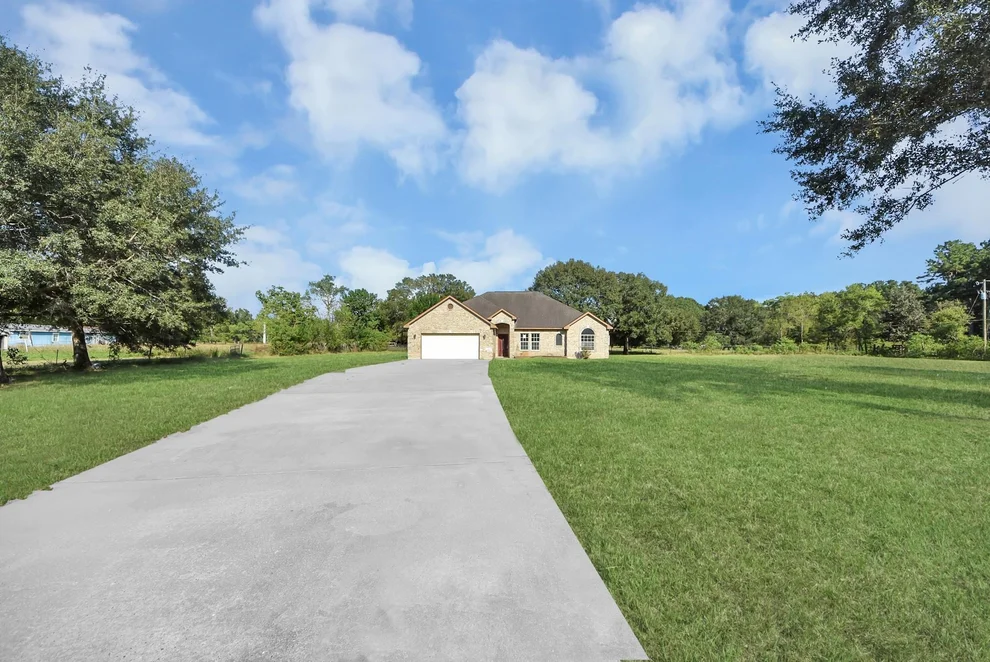 Unit for sale at 314 County Road 6881 N, Dayton, TX 77535