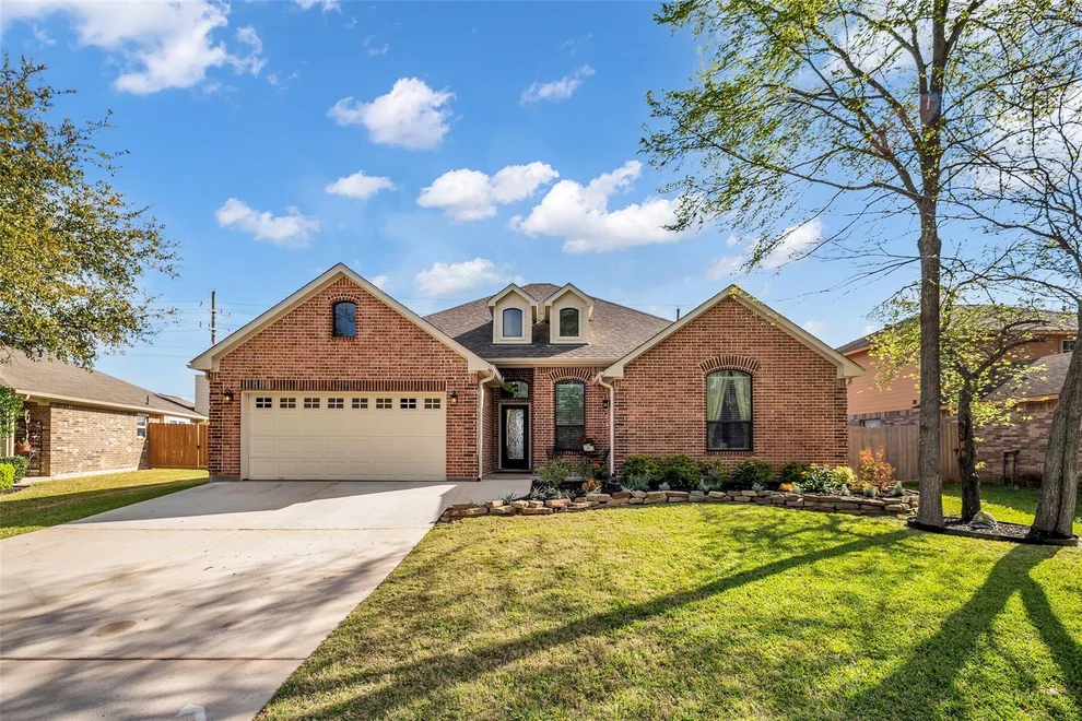 Unit for sale at 3534 Stonehenge Drive, Montgomery, TX 77356