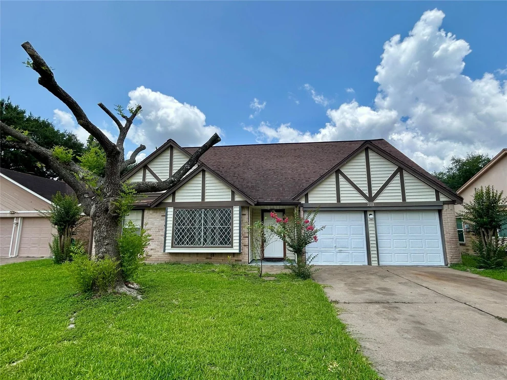 Unit for sale at 2111 Landcircle Court, Sugar Land, TX 77478