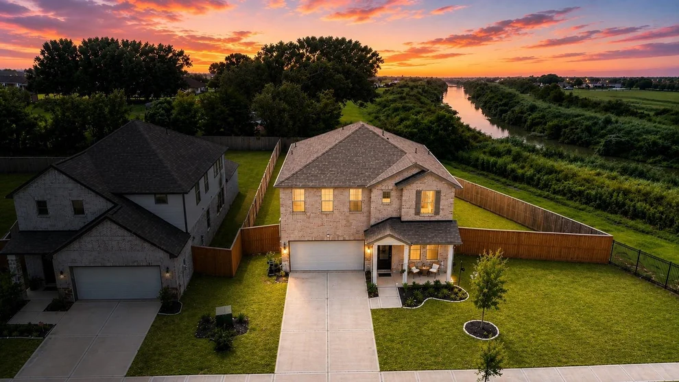 Unit for sale at 2713 Jumeirah Lane, Texas City, TX 77568