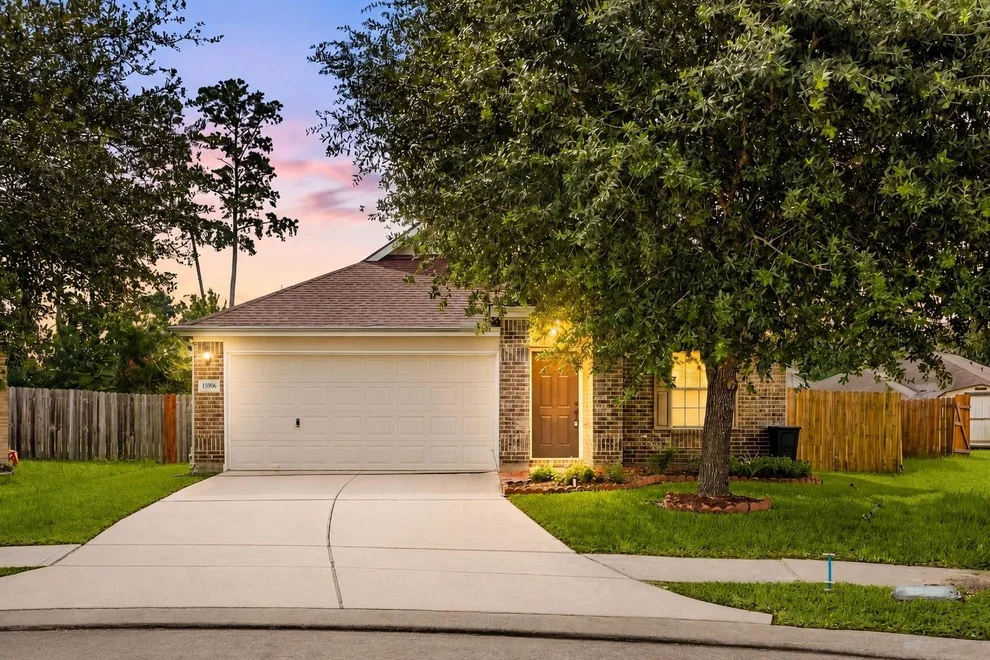 Unit for sale at 15906 Arapaho Bend Lane, Cypress, TX 77429