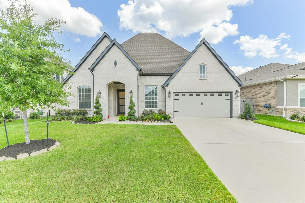 Unit for sale at 12518 Blossom Drive, Tomball, TX 77375