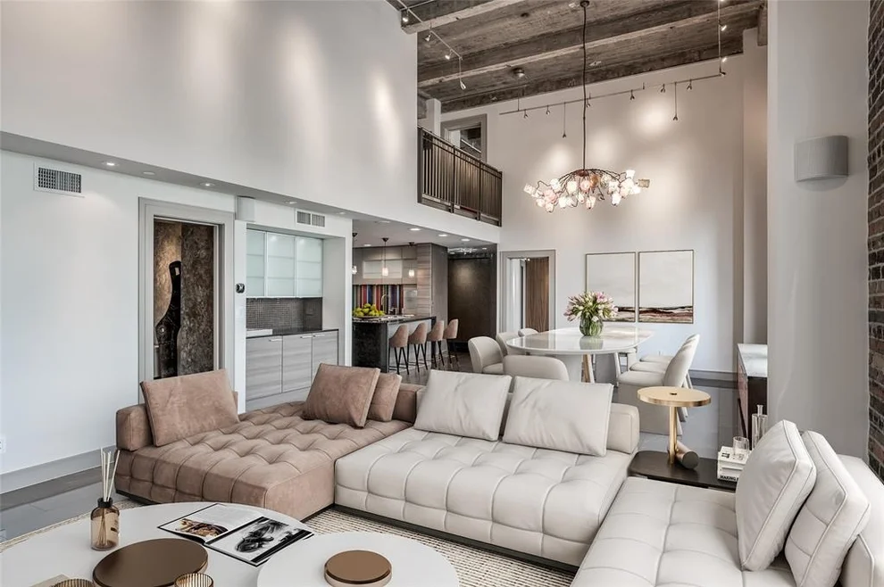 Unit for sale at 915 Franklin Street, Houston, TX 77002