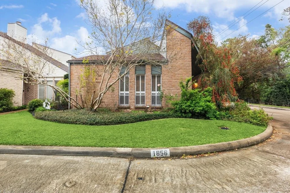 Unit for sale at 1856 S Gessner Road, Houston, TX 77063