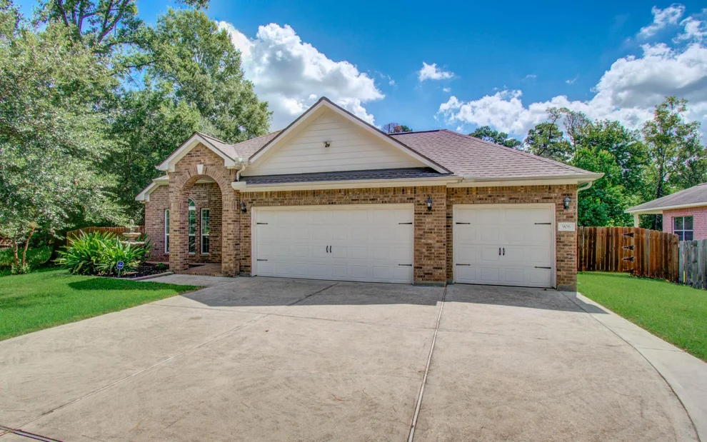 Unit for sale at 906 Wiley Drive, Magnolia, TX 77354