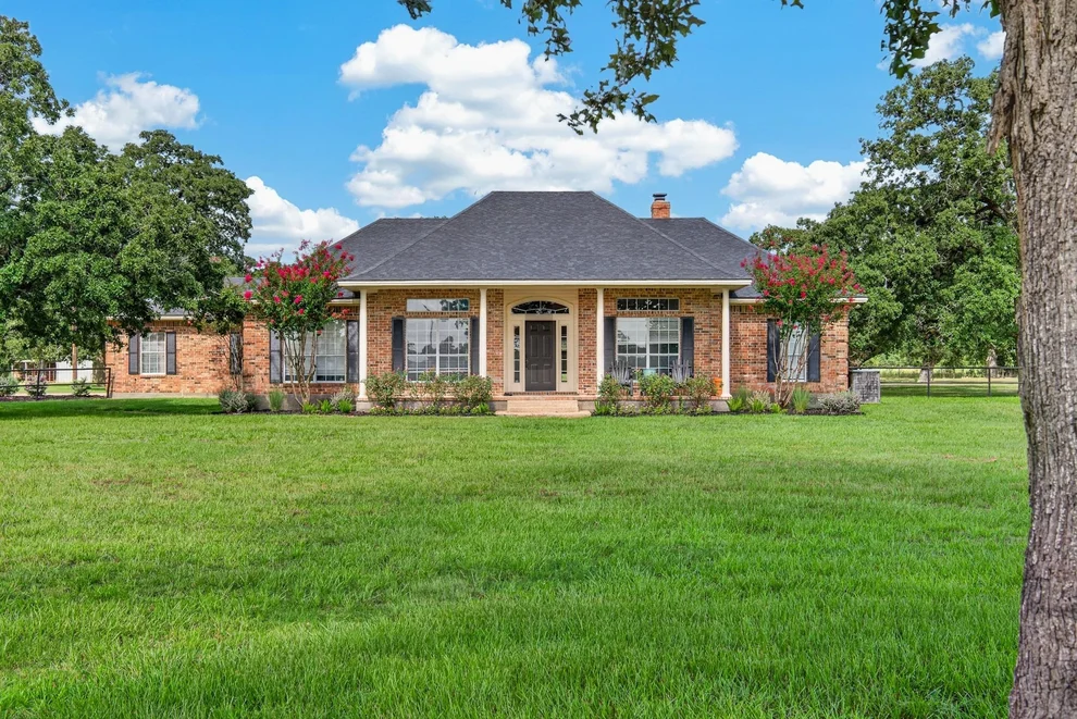 Unit for sale at 4948 Koppe Bridge Road, College Station, TX 77845