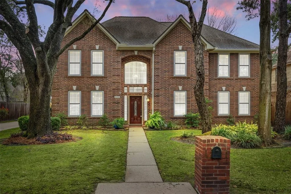 Unit for sale at 15206 Lantern Creek Lane, Houston, TX 77068