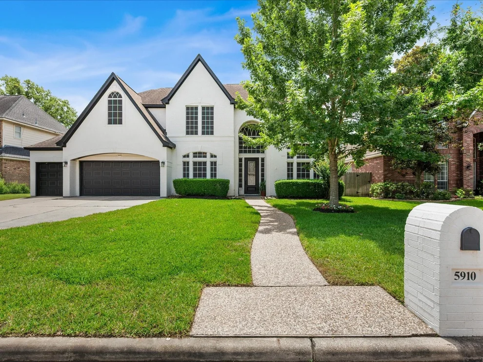 Unit for sale at 5910 Center Court Drive, Spring, TX 77379