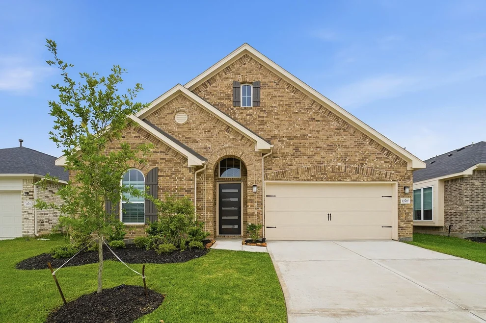 Unit for sale at 12107 N Wooden Mill Lane N, Santa Fe, TX 77510