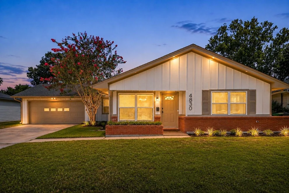 Unit for sale at 4830 Hummingbird Street, Houston, TX 77035