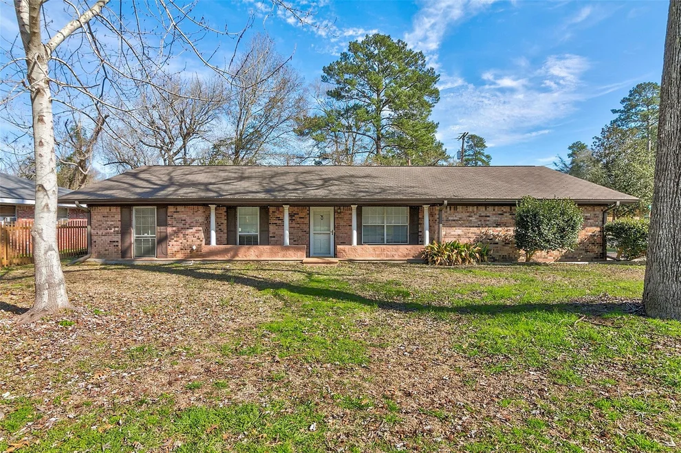 Unit for sale at 1300 Northwood Drive, Jasper, TX 75951