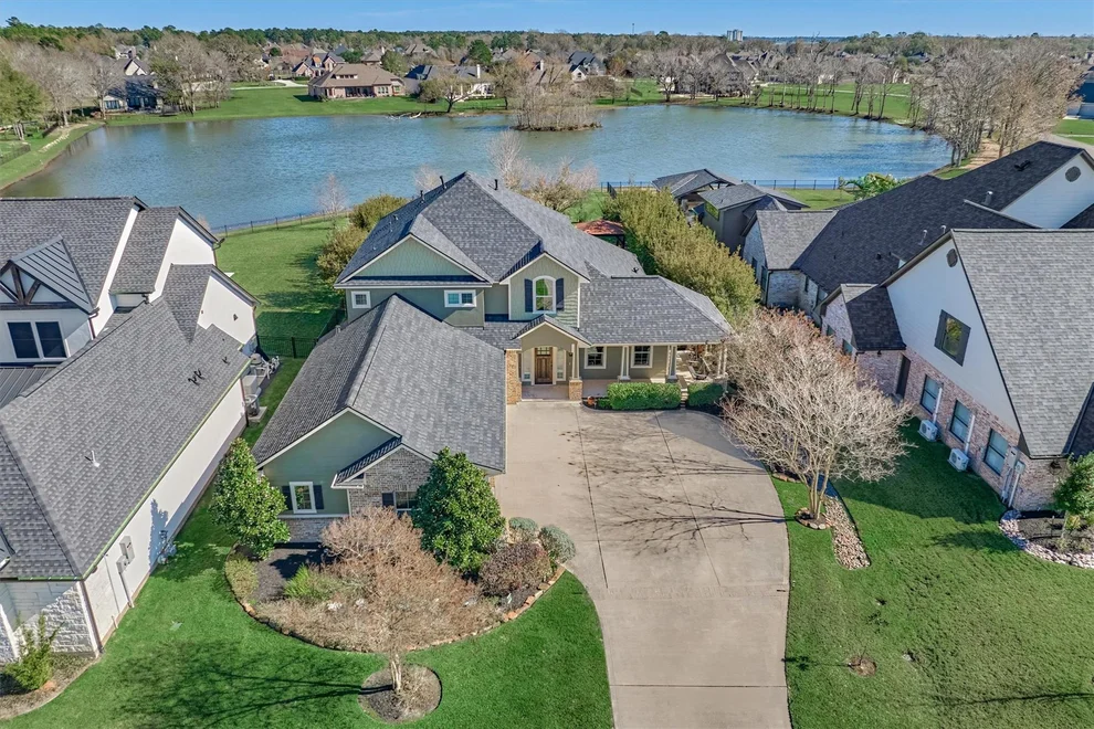Unit for sale at 18904 W Grand Pine Circle, Montgomery, TX 77356