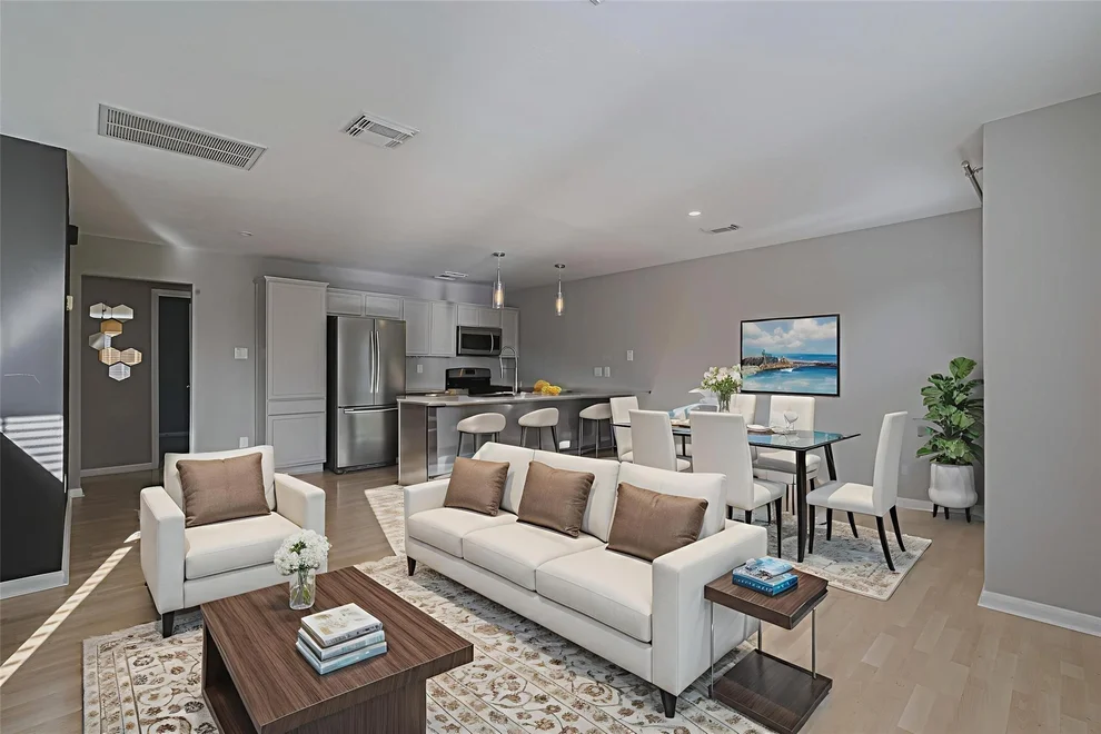 Unit for sale at 1101 Saulnier Street, Houston, TX 77019
