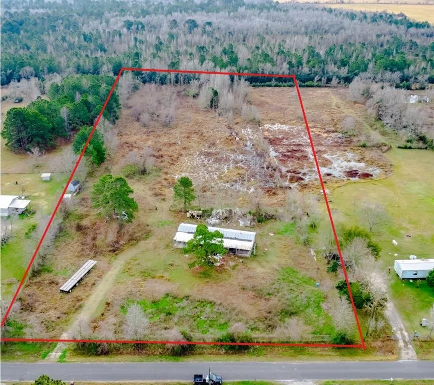 Unit for sale at 423 County Road 4879, Dayton, TX 77535