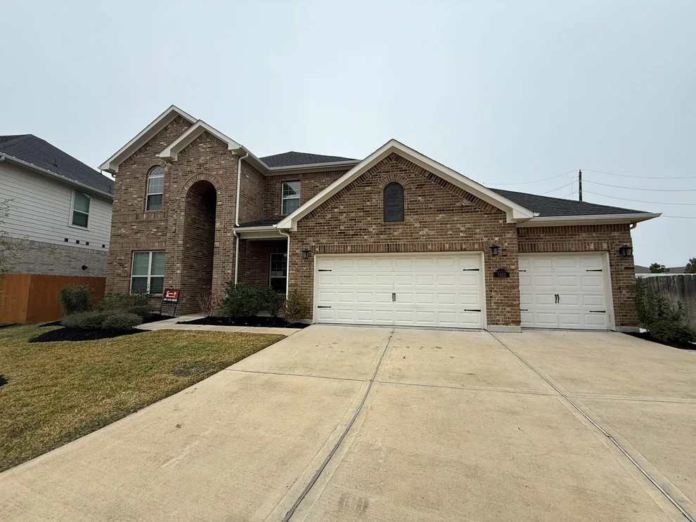 Unit for sale at 7802 Wayman Pass, Fulshear, TX 77441