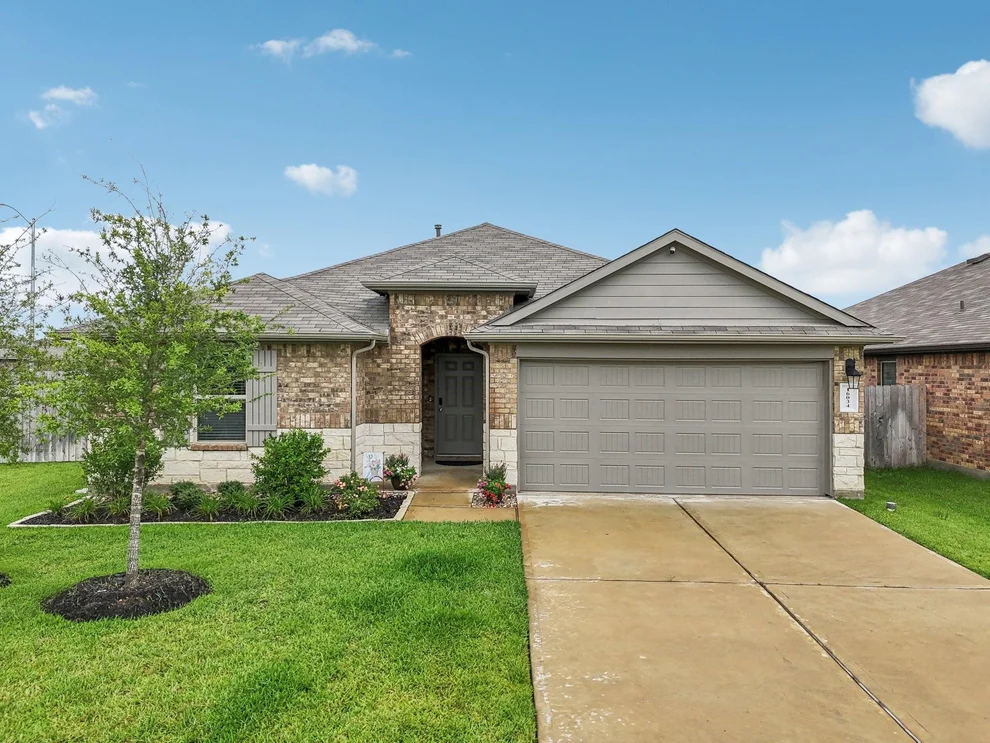 Unit for sale at 16034 Jordan Meadow Way, Hockley, TX 77447