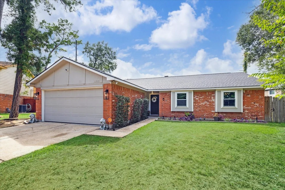 Unit for sale at 16323 Timber Valley Drive, Houston, TX 77070