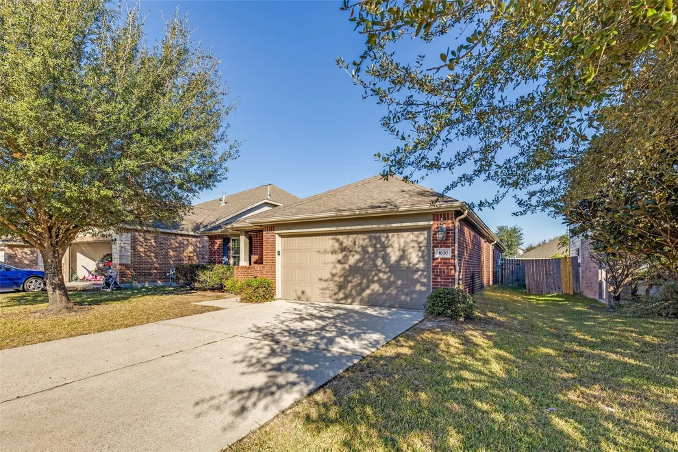 Unit for sale at 1630 York Creek Drive, Houston, TX 77014