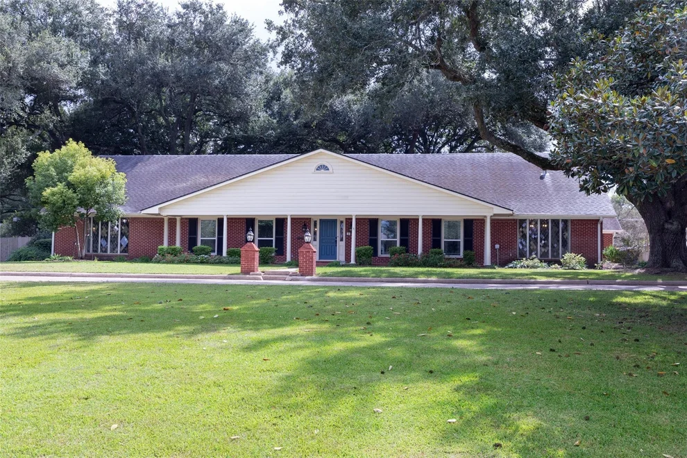 Unit for sale at 1426 Park Lane, Wharton, TX 77488