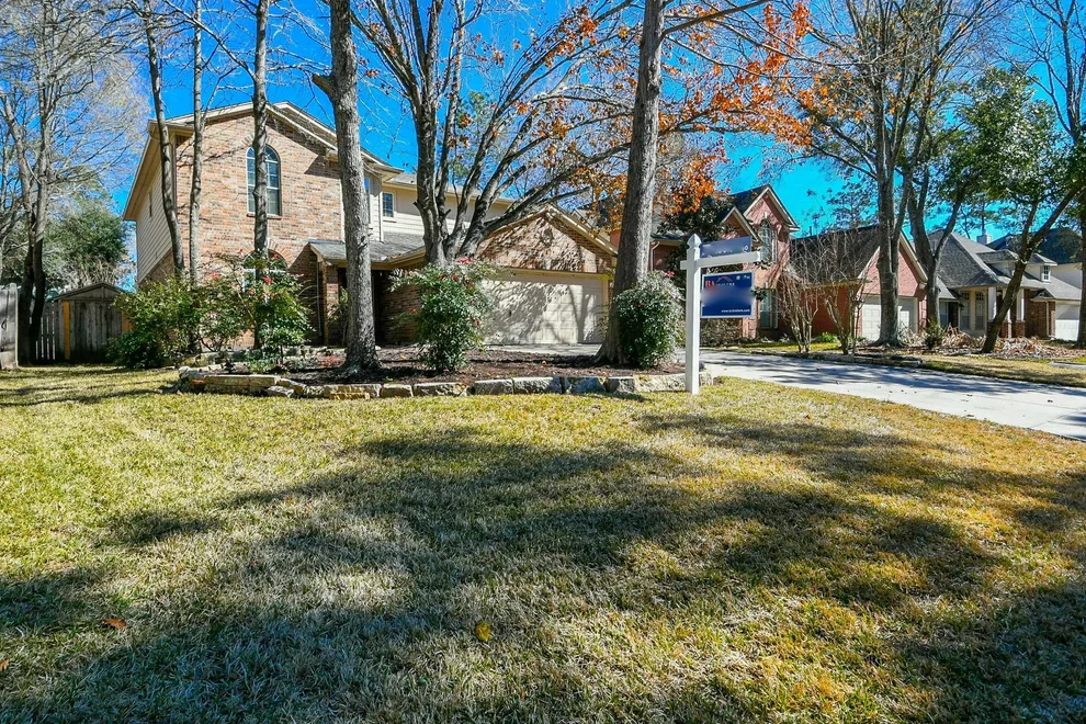 Unit for sale at 251 N Wimberly Way, The Woodlands, TX 77385