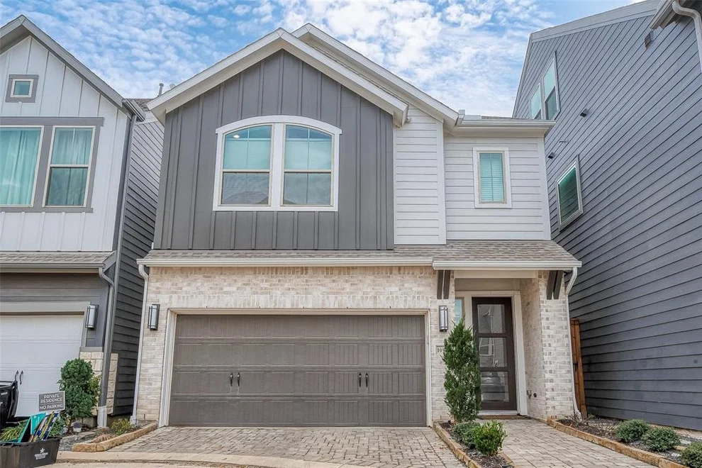 Unit for sale at 10943 Keaton Landing Drive, Houston, TX 77043