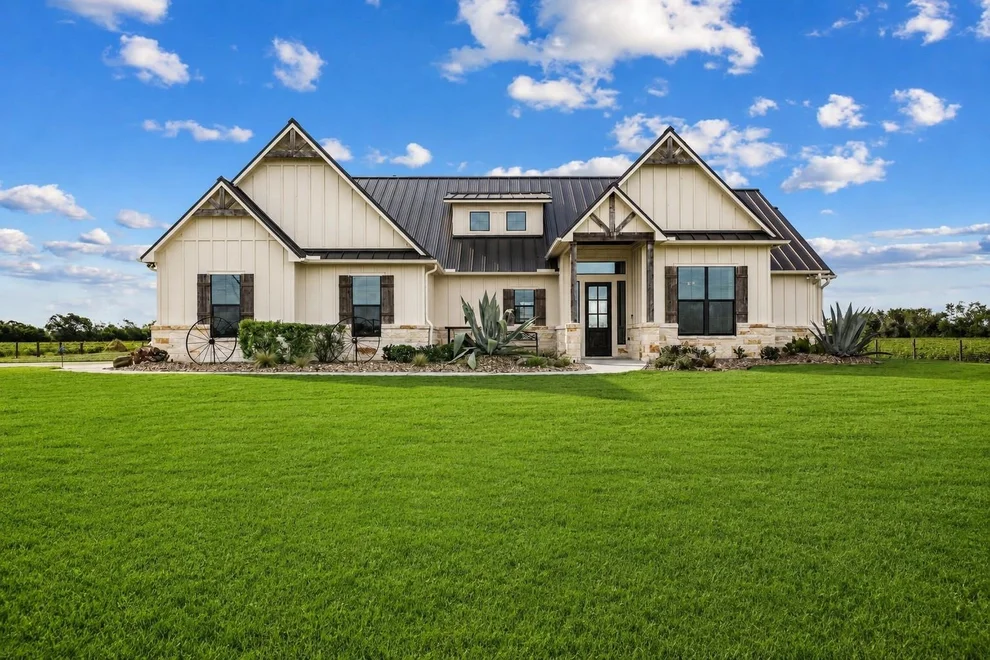 Unit for sale at 8441 Fairchild Road, Richmond, TX 77469
