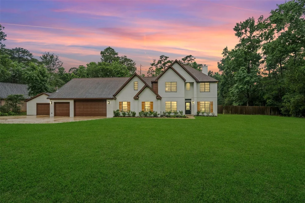 Unit for sale at 9 Timber Wood Lane, Conroe, TX 77384