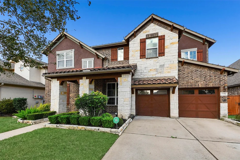 Unit for sale at 17306 Newtonmore Crossing, Richmond, TX 77407