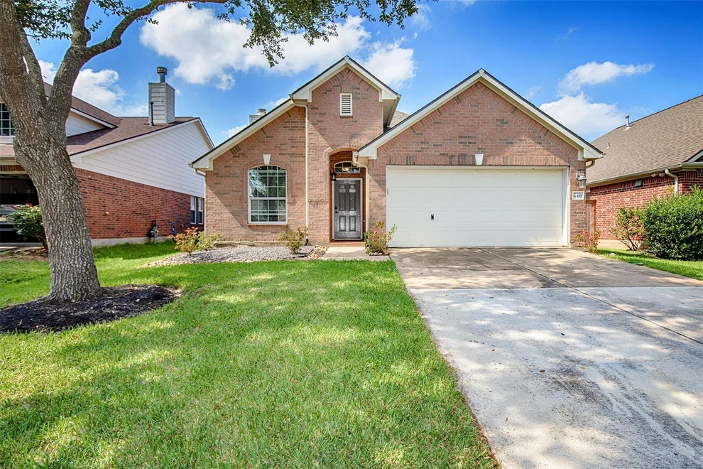 Unit for sale at 8410 Kirksage Drive, Houston, TX 77089