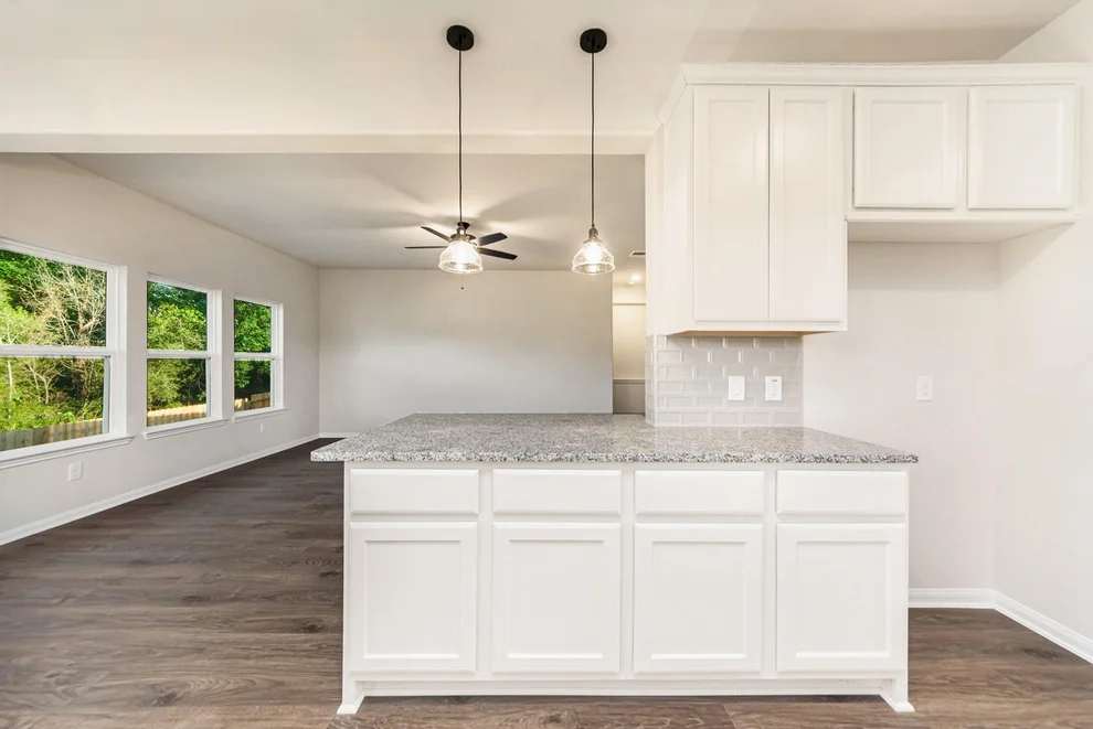 Unit for sale at 233 Crestview Drive, West Columbia, TX 77486