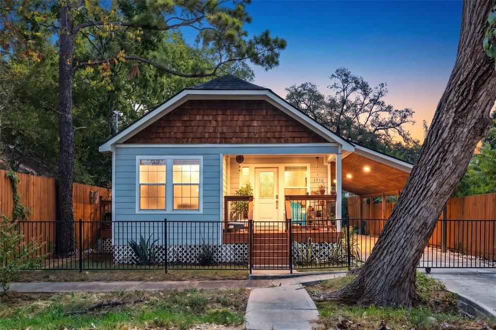 Unit for sale at 1710 Mckee Street, Houston, TX 77009
