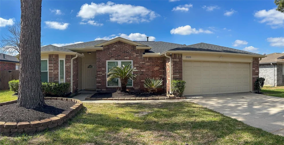 Unit for sale at 29219 Waltham St, Spring, TX 77386