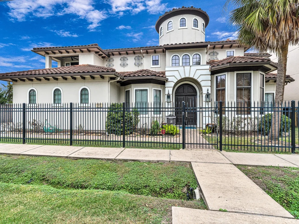 Unit for sale at 4614 Inker Street, Houston, TX 77007