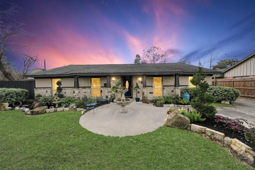 Unit for sale at 2014 Forest Oaks Drive, Houston, TX 77017