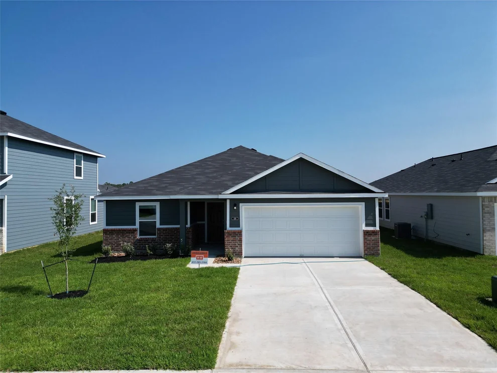 Unit for sale at 819 Stoney Point Lane, Dayton, TX 77535