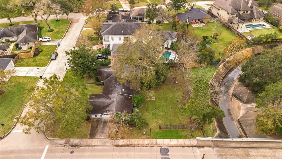 Unit for sale at 8802 Lanell Lane, Spring Valley Village, TX 77055