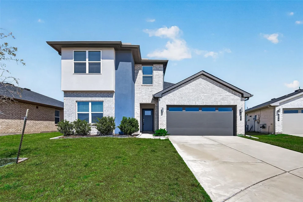 Unit for sale at 4015 Itzle Island Court, Fulshear, TX 77494