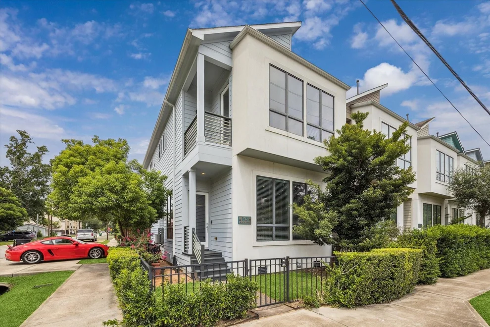Unit for sale at 1431 W 24th Street, Houston, TX 77008