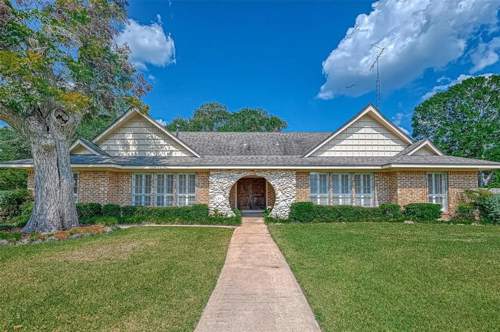 Unit for sale at 1311 Linwood Drive, Wharton, TX 77488