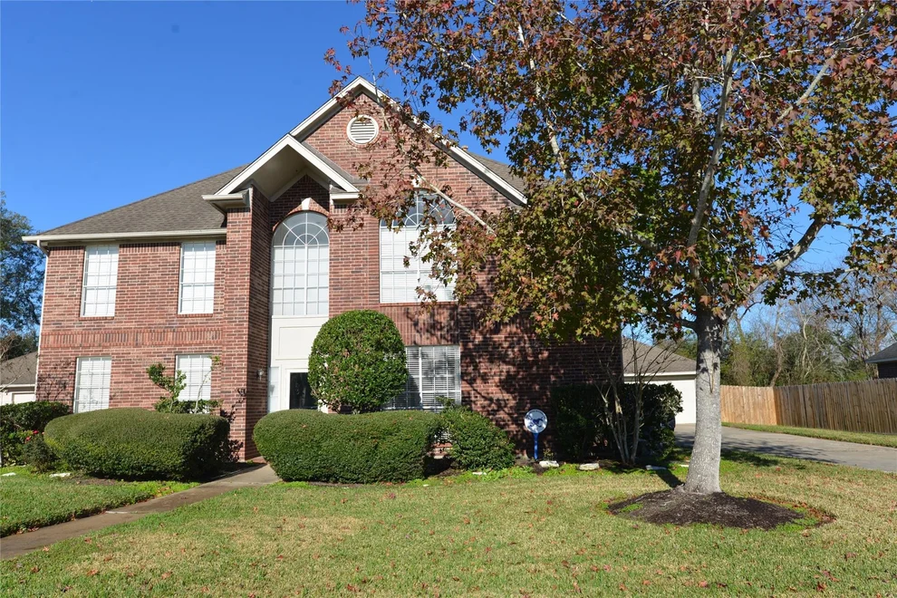 Unit for sale at 506 Windsor Drive, Friendswood, TX 77546