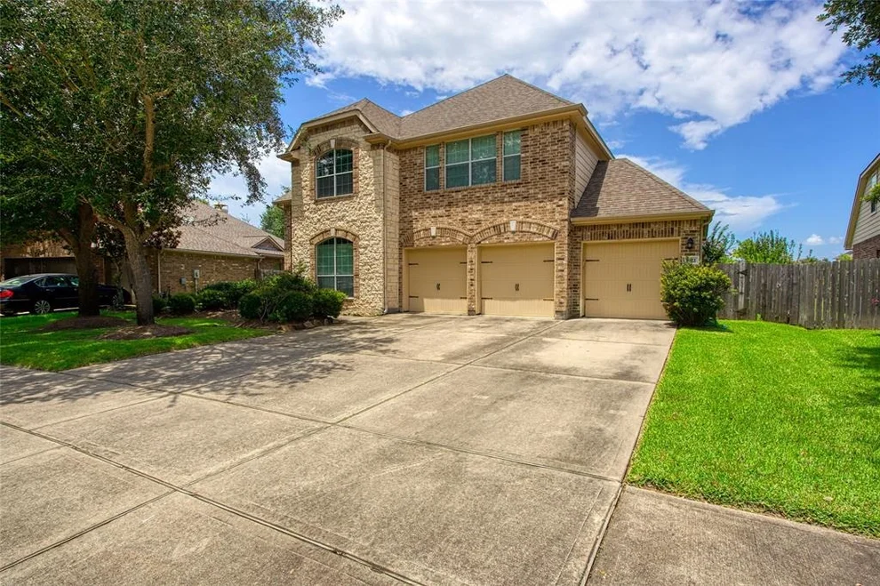 Unit for sale at 3922 Crestwind Lane, Richmond, TX 77407