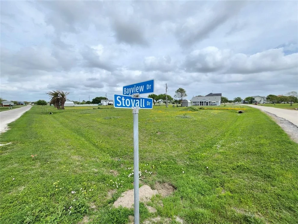 Unit for sale at 711 Bayview Drive, Palacios, TX 77465