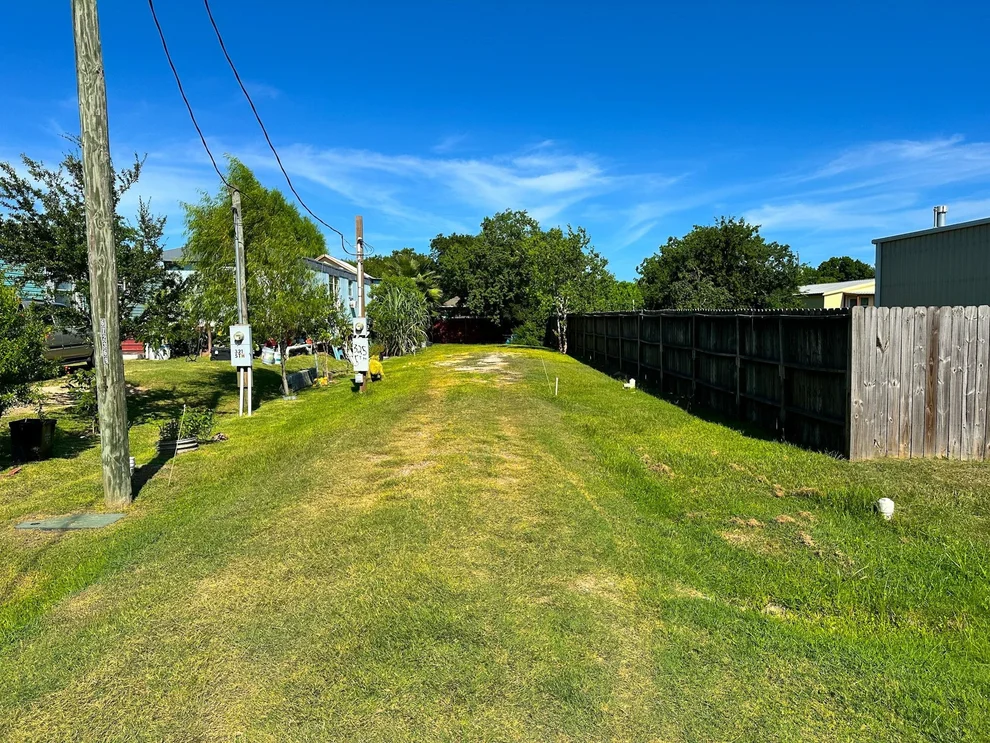 Unit for sale at 325 5th Street, San Leon, TX 77539