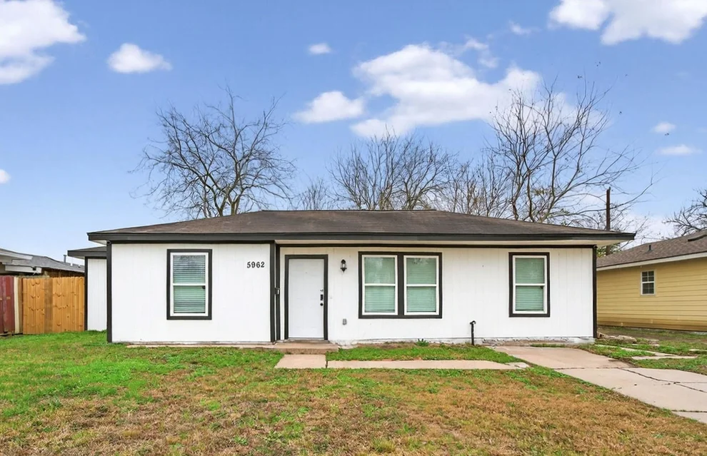 Unit for sale at 5962 Belcrest Street, Houston, TX 77033