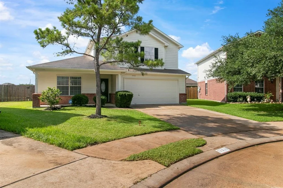 Unit for sale at 17030 Irish Oaks Court, Houston, TX 77083